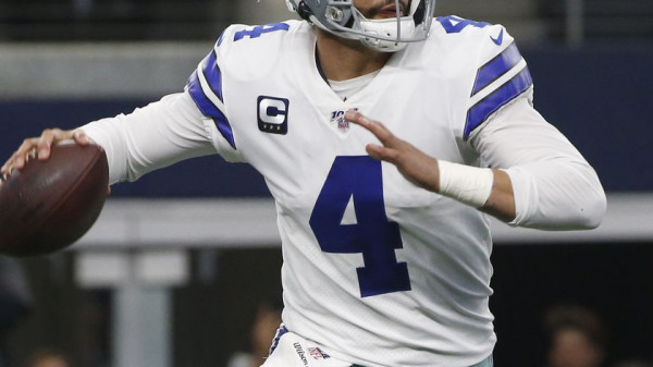 Andy Dalton signs with the Cowboys